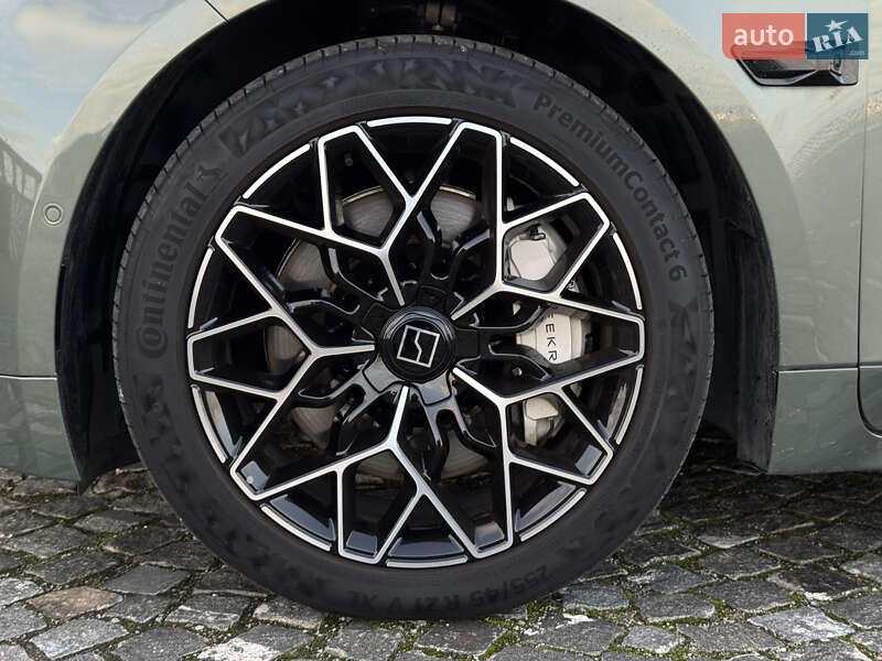 Позашляховик / Кросовер Zeekr 001 2024 в Дніпрі