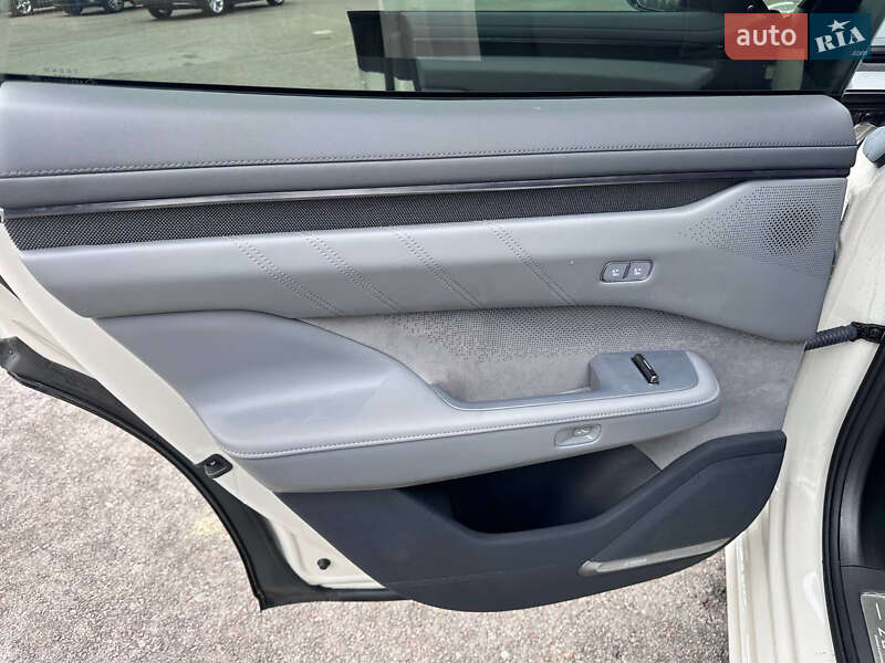 Позашляховик / Кросовер Zeekr 001 2024 в Львові