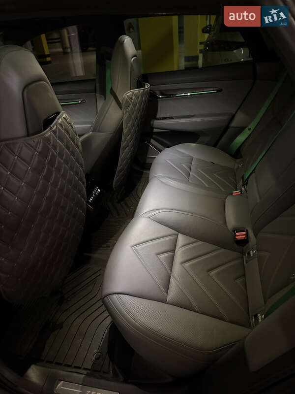 Позашляховик / Кросовер Zeekr 001 2023 в Дніпрі фото 14 Позашляховик / Кросовер Zeekr 001 2023 в Дніпрі