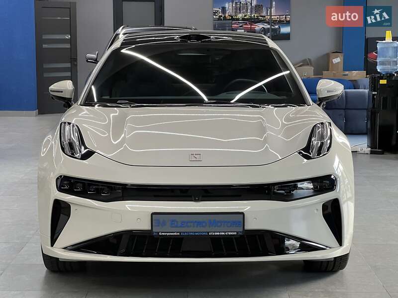 Позашляховик / Кросовер Zeekr 001 2024 в Дніпрі