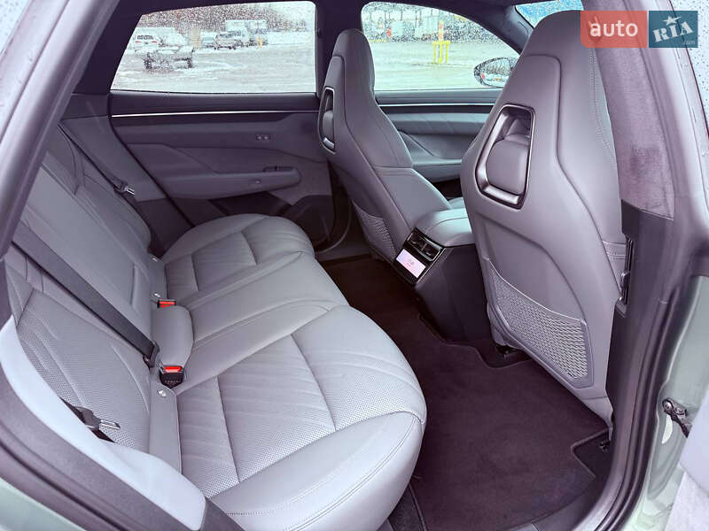 Позашляховик / Кросовер Zeekr 001 2024 в Львові