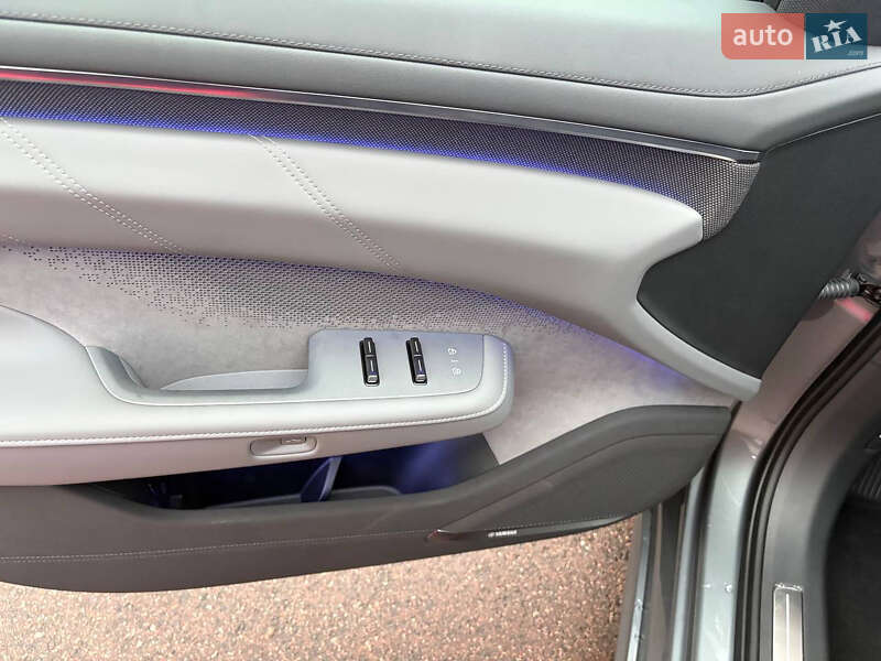 Внедорожник / Кроссовер Zeekr 001 2025 в Киеве