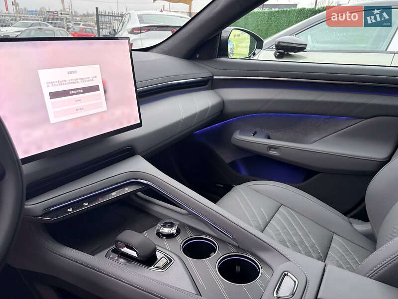 Внедорожник / Кроссовер Zeekr 001 2025 в Киеве