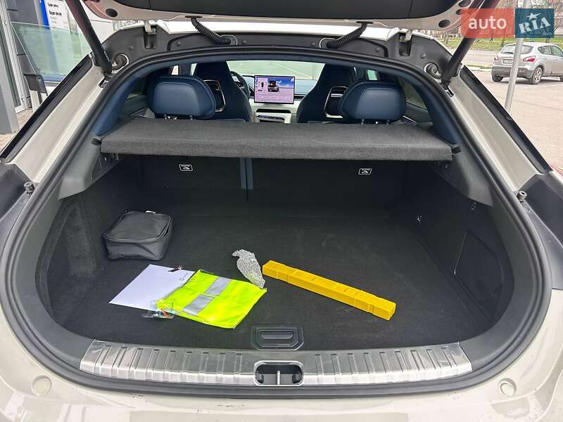 Внедорожник / Кроссовер Zeekr 001 2024 в Кременчуге