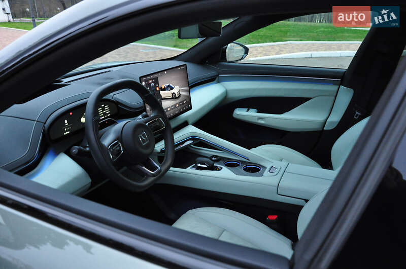 Позашляховик / Кросовер Zeekr 001 2024 в Одесі