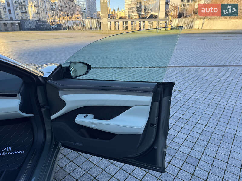 Позашляховик / Кросовер Zeekr 001 2024 в Києві