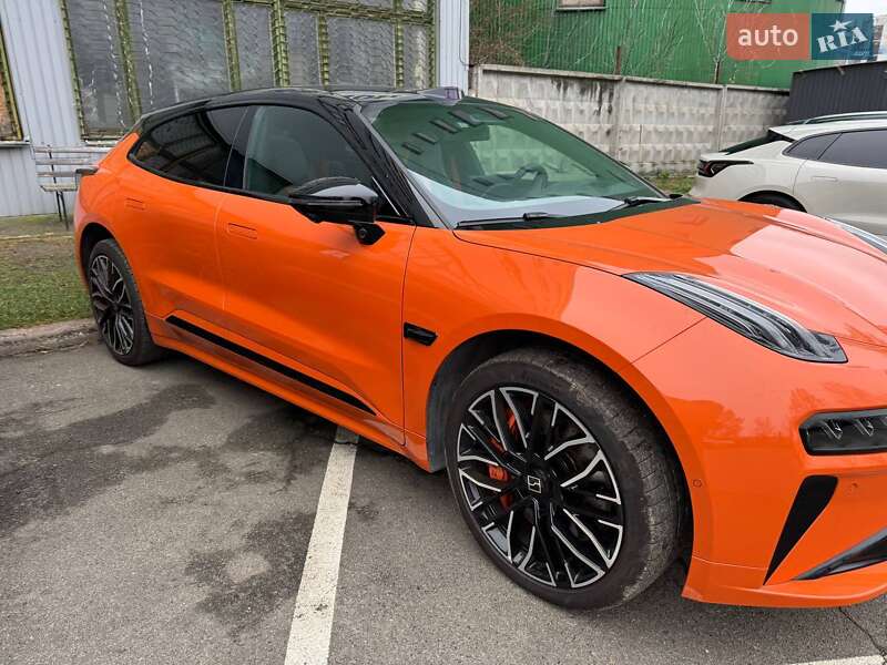 Внедорожник / Кроссовер Zeekr 001 2024 в Киеве