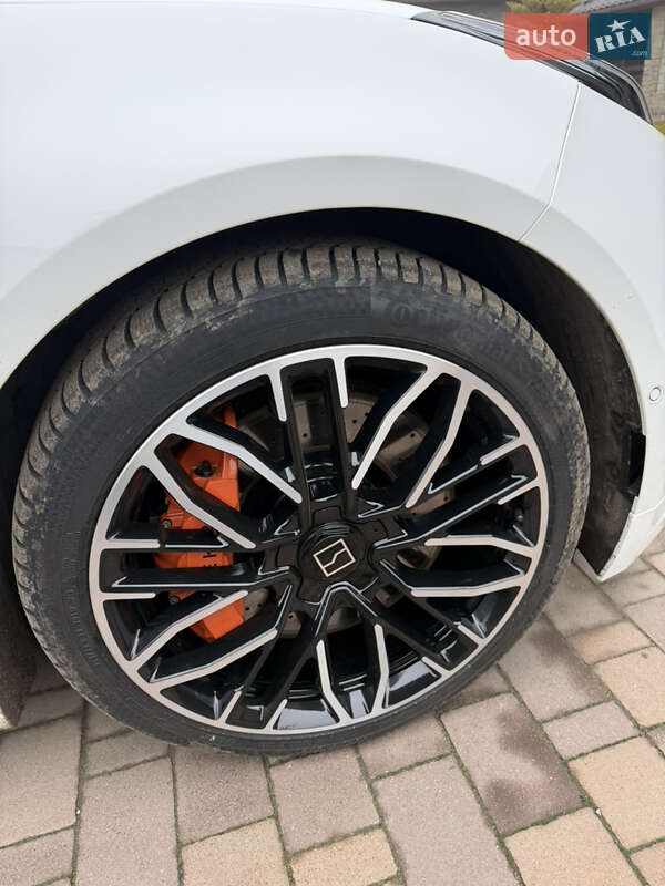 Позашляховик / Кросовер Zeekr 001 2024 в Кам'янець-Подільському