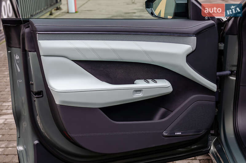 Внедорожник / Кроссовер Zeekr 001 2024 в Киеве