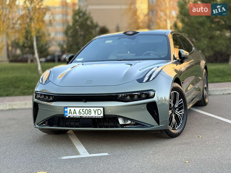 Позашляховик / Кросовер Zeekr 001 2024 в Києві