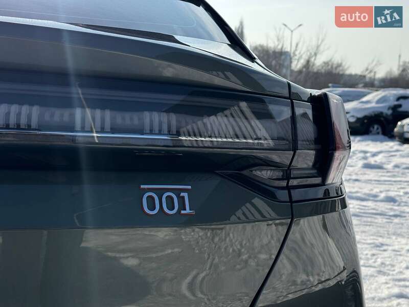 Внедорожник / Кроссовер Zeekr 001 2024 в Каменец-Подольском