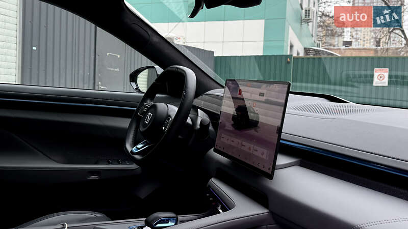 Позашляховик / Кросовер Zeekr 001 2024 в Києві