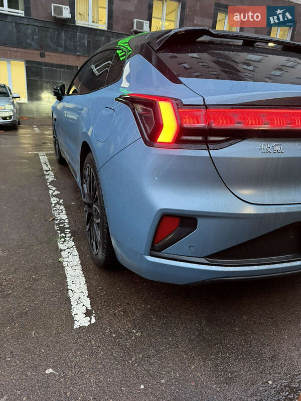 Внедорожник / Кроссовер Zeekr 001 2025 в Киеве