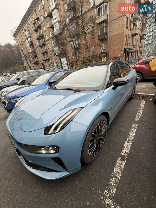 Внедорожник / Кроссовер Zeekr 001 2025 в Киеве