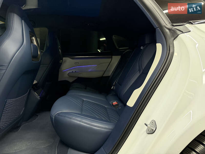 Внедорожник / Кроссовер Zeekr 001 2024 в Одессе