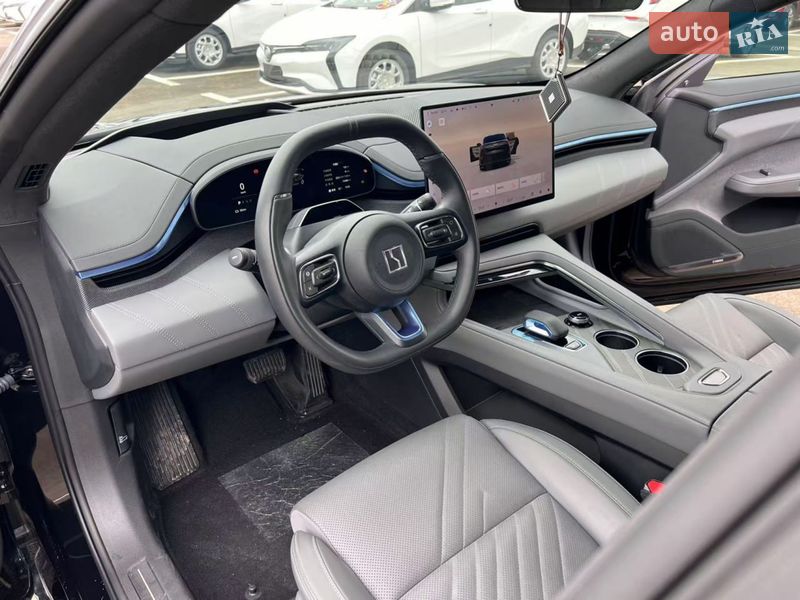 Внедорожник / Кроссовер Zeekr 001 2025 в Киеве