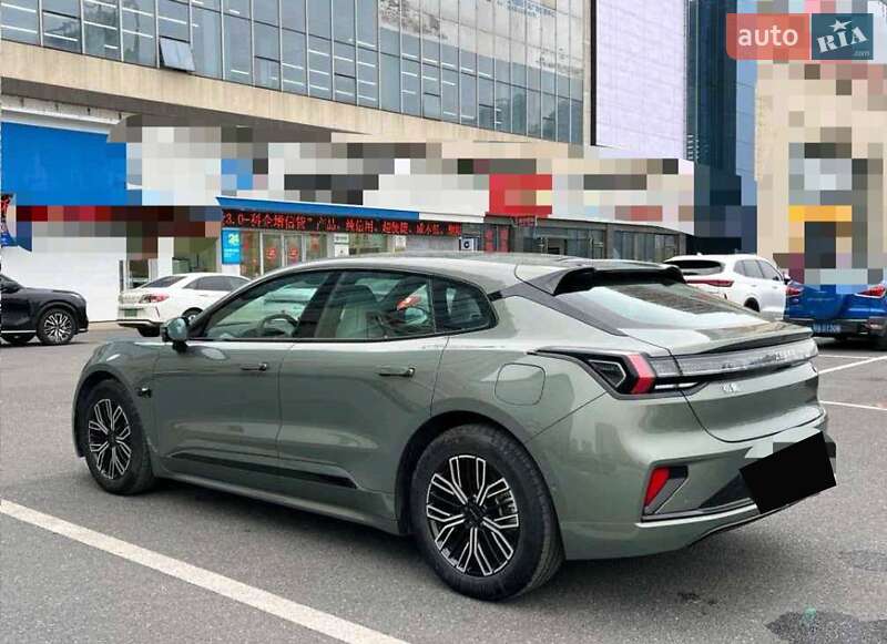 Внедорожник / Кроссовер Zeekr 001 2024 в Киеве