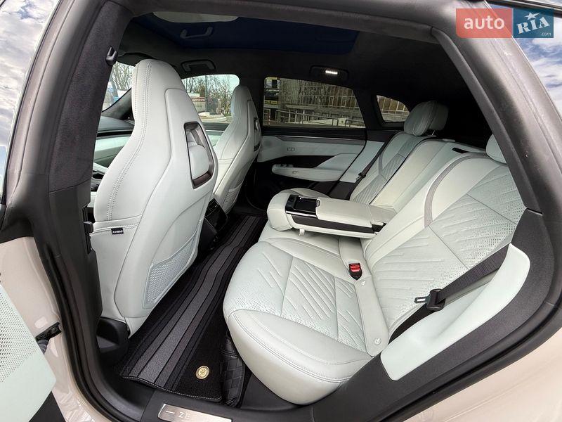 Внедорожник / Кроссовер Zeekr 001 2024 в Одессе