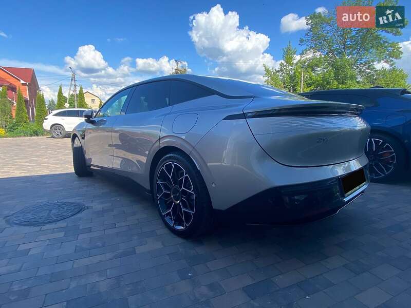 Седан Zeekr 007 2024 в Києві