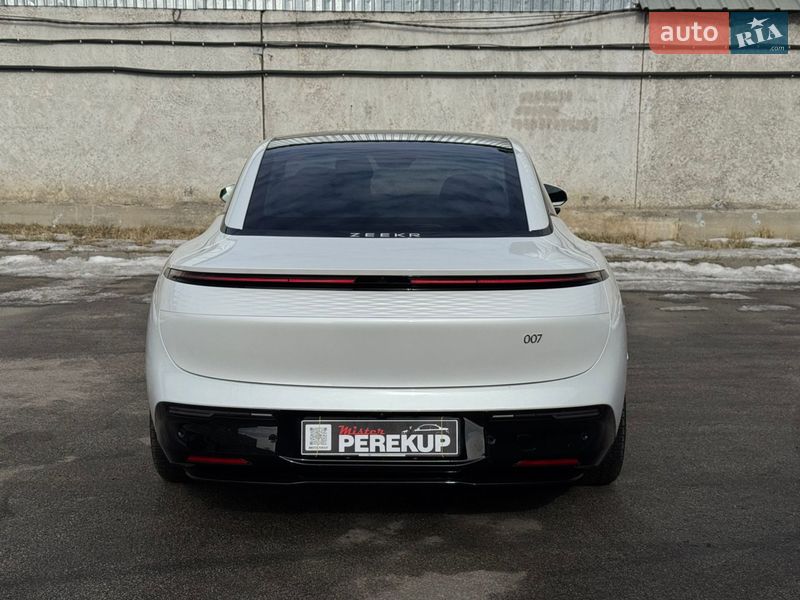 Седан Zeekr 007 2023 в Киеве