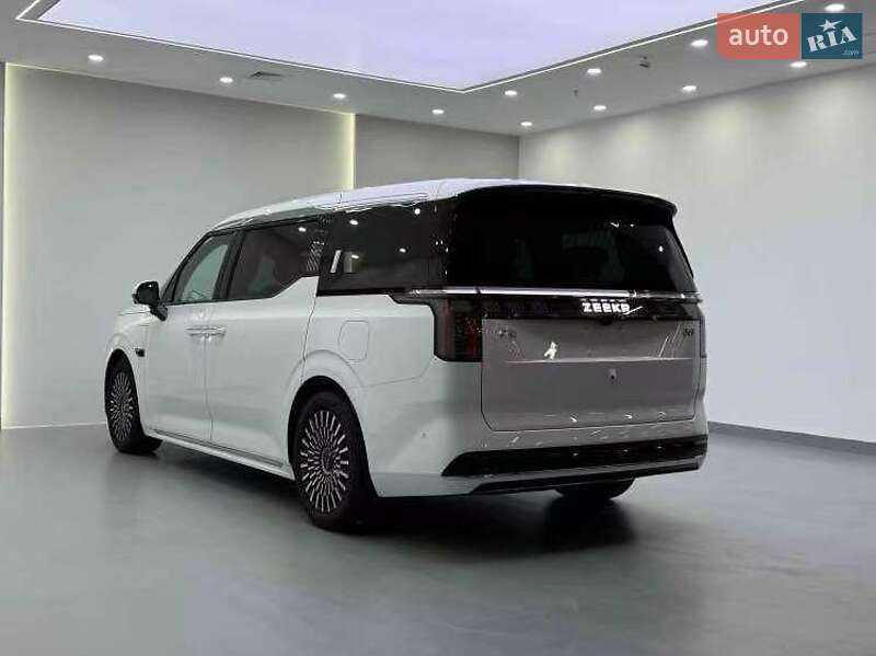 Мінівен Zeekr 009 2024 в Погребах фото 4 Мінівен Zeekr 009 2024 в Погребах