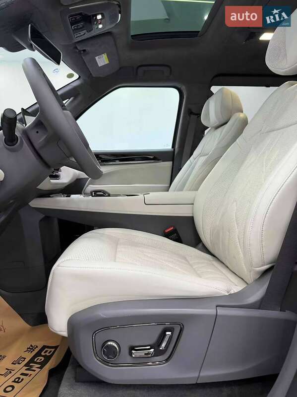 Мінівен Zeekr 009 2024 в Погребах фото 7 Мінівен Zeekr 009 2024 в Погребах