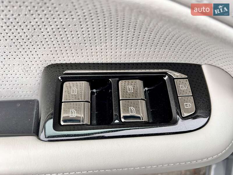 Мінівен Zeekr 009 2024 в Києві