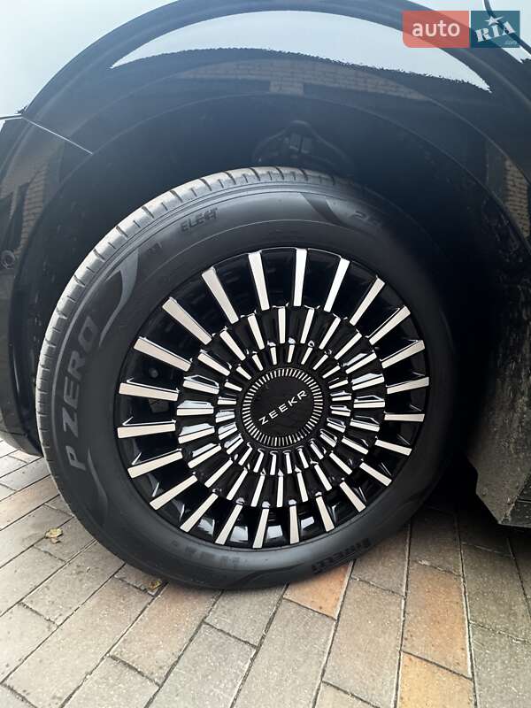 Минивэн Zeekr 009 2024 в Полтаве фото 4 Минивэн Zeekr 009 2024 в Полтаве