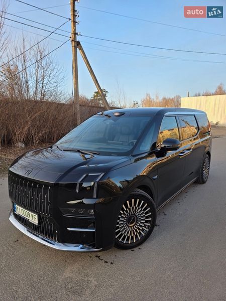 Минивэн Zeekr 009 2025 в Киеве фото Минивэн Zeekr 009 2025 в Киеве