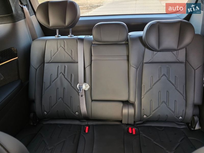 Минивэн Zeekr 009 2025 в Киеве фото 13 Минивэн Zeekr 009 2025 в Киеве