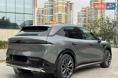 Внедорожник / Кроссовер Zeekr 7X 2025 в 
