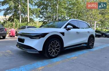 Позашляховик / Кросовер Zeekr 7X 2024 в Києві