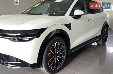 Позашляховик / Кросовер Zeekr 7X 2025 в 