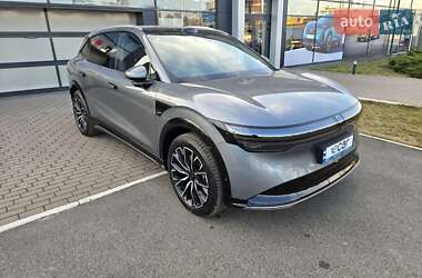 Внедорожник / Кроссовер Zeekr 7X 2025 в 