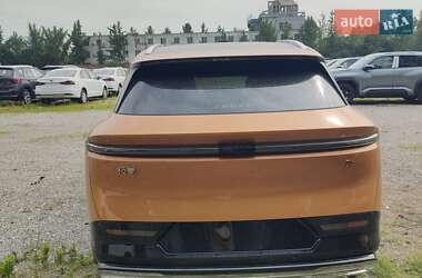 Позашляховик / Кросовер Zeekr 7X 2024 в 