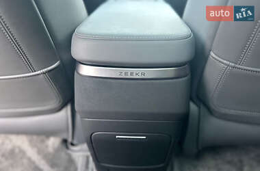 Внедорожник / Кроссовер Zeekr 7X 2024 в 