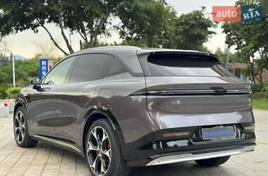 Внедорожник / Кроссовер Zeekr 7X 2025 в 