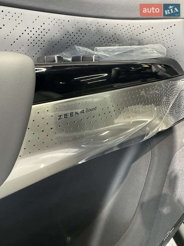 Позашляховик / Кросовер Zeekr 7X 2024 в Києві