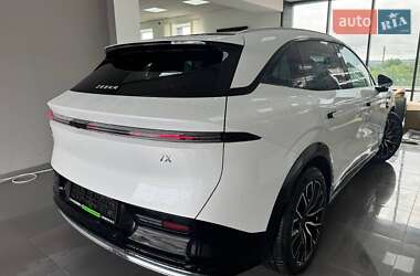 Внедорожник / Кроссовер Zeekr 7X 2025 в 
