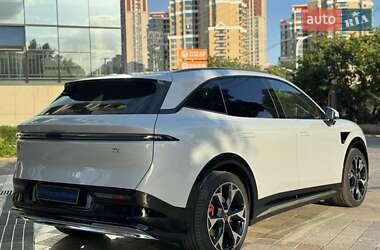 Позашляховик / Кросовер Zeekr 7X 2025 в 