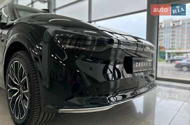 Внедорожник / Кроссовер Zeekr 7X 2025 в 