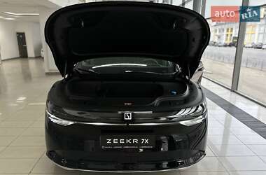 Внедорожник / Кроссовер Zeekr 7X 2025 в 