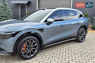 Позашляховик / Кросовер Zeekr 7X 2025 в 