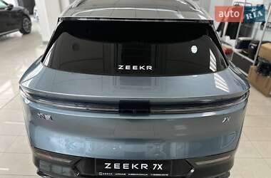 Внедорожник / Кроссовер Zeekr 7X 2025 в 