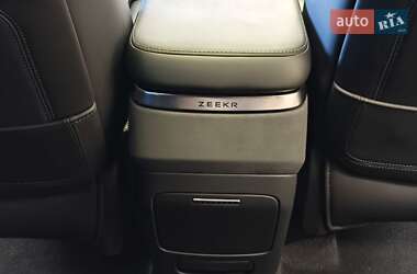 Внедорожник / Кроссовер Zeekr 7X 2025 в 