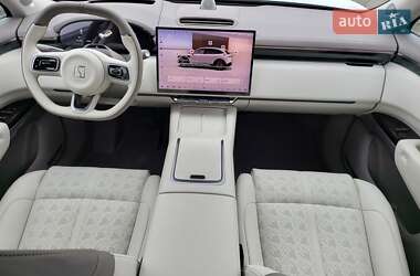 Позашляховик / Кросовер Zeekr 7X 2025 в 