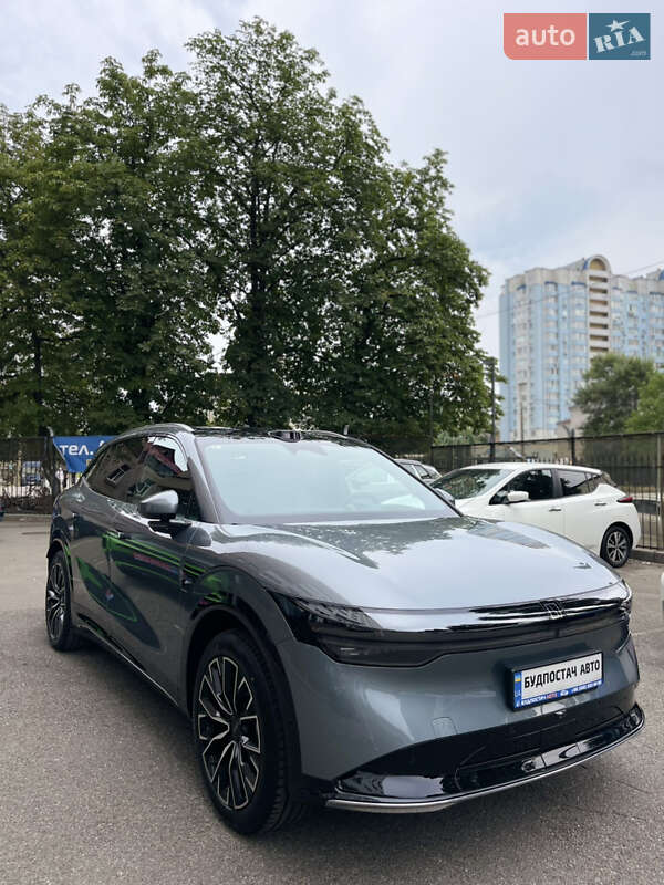 Внедорожник / Кроссовер Zeekr 7X 2024 в Киеве