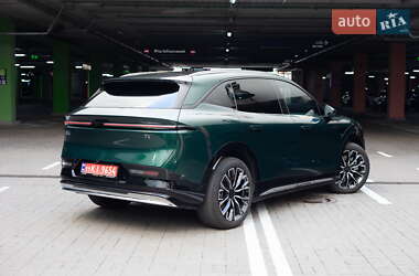 Позашляховик / Кросовер Zeekr 7X 2024 в 