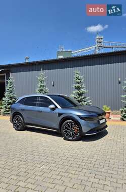 Внедорожник / Кроссовер Zeekr 7X 2025 в 