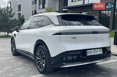 Позашляховик / Кросовер Zeekr 7X 2024 в 